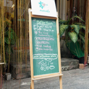 Better Moon café